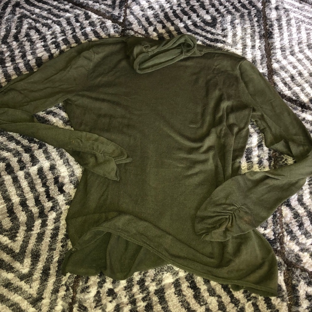 Cupio turtle neck long sleeve top